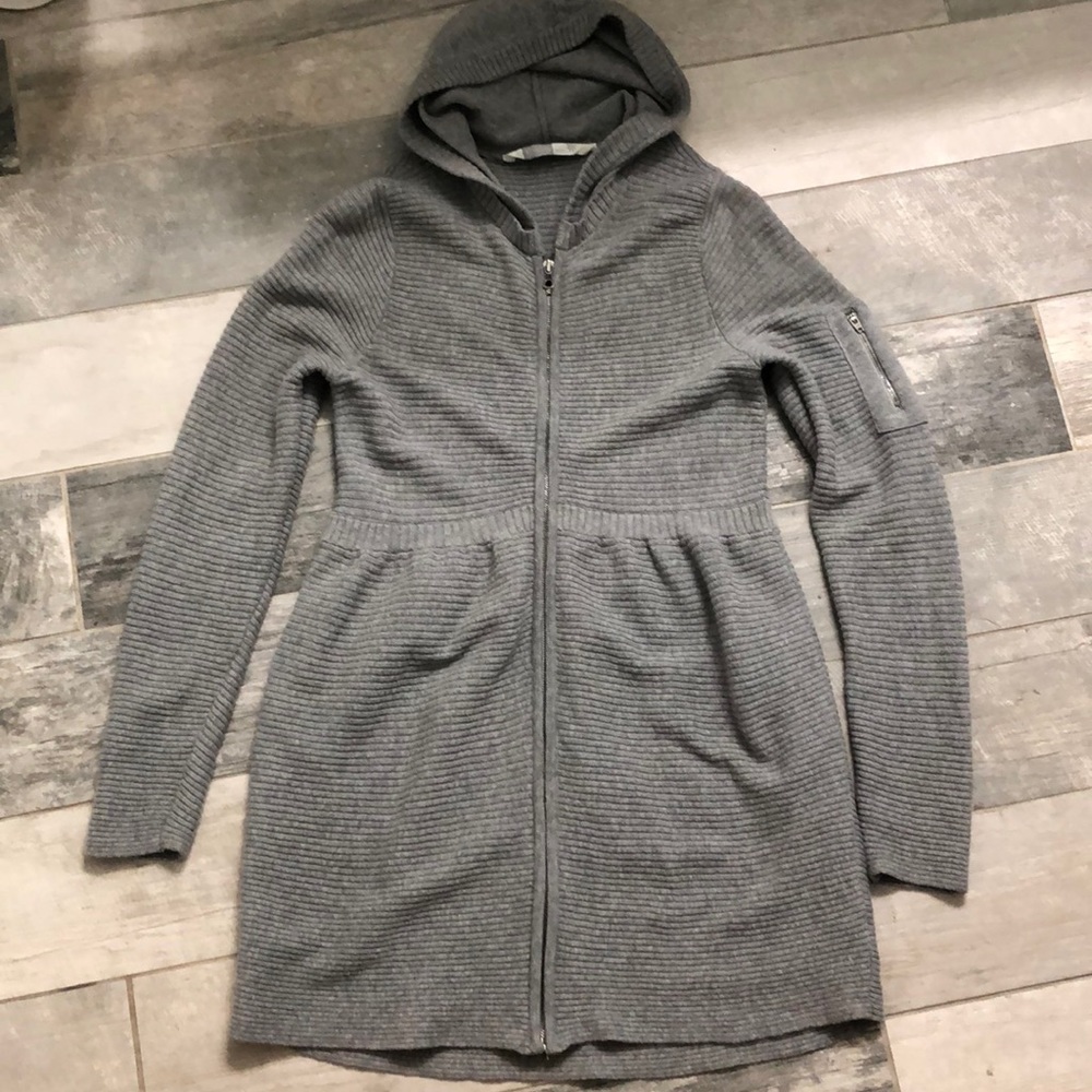 Athleta zip up sweater